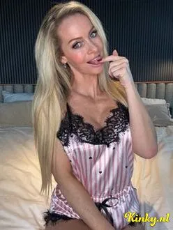 kim-virtual-sex-via-kinky-694677b74927090013f9a297