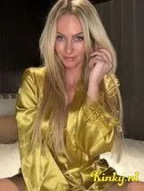 kim-virtual-sex-via-kinky-694677b2194ec600140fcb89