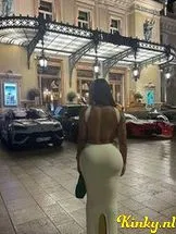 khloe-prive-ontvangst-via-kinky-68ec03f46414c600131a664e