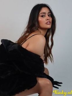 aysha-prive-ontvangst-via-kinky-692715f3695ee80013909ce8