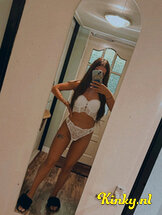 celine-prive-ontvangst-via-kinky-665b22275b02a7001a66c404