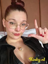 lola-virtual-sex-via-kinky-680b76c06f455c0013cfc112