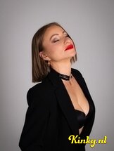 emely-prive-ontvangst-via-kinky-68986bd97266d20013b93b7a