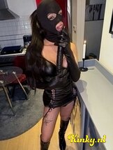 ashiley-prive-ontvangst-via-kinky-6733c1b4cdeee3001391ae76