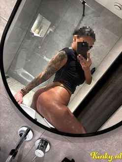 mia-escort-via-kinky-692847c20df260001251910d