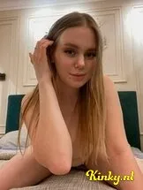 michelle-virtual-sex-via-kinky-6659e1f3283090001b6b0536