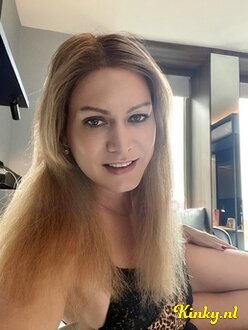 monisa-prive-ontvangst-via-kinky-669051d170722700142364ec