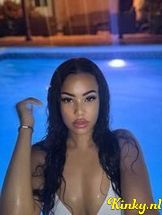 cey-virtual-sex-via-kinky-68df5a0b7e9b92001310b77d