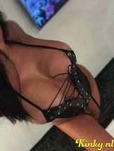 serenna-bdsm-via-kinky-68e8fcb72f74810013c851a0