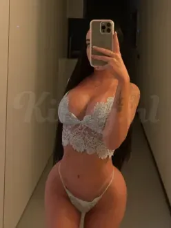 nayla-prive-ontvangst-via-kinky-69aa536224a0d70013be4aa1