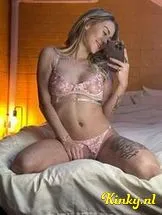 anouk-maze-virtual-sex-via-kinky-6960c931fba79a0013a73a48