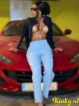 selena-prive-ontvangst-via-kinky-68f8c9ecc0682f0013e00454