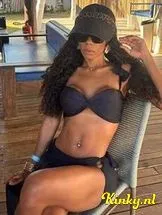 selena-prive-ontvangst-via-kinky-69738eac5ed0c0001212a387