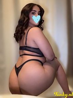 yasmin-prive-ontvangst-via-kinky-691f3acd35dea800130b3ab1