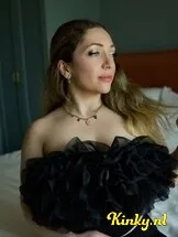 angelika-erotische-massage-via-kinky-6849d7439e10cc0013446891