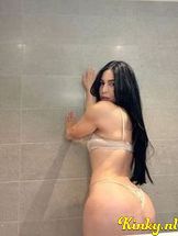 adriana-prive-ontvangst-via-kinky-68b74524c6b8b100141b5306