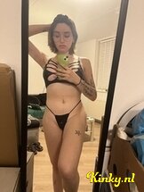 asterina-escort-via-kinky-6733664af8cde20013067b97