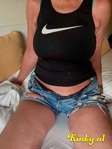 ladia-virtual-sex-via-kinky-62ab4422c6f3c700192e688b