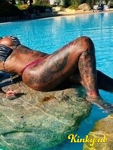 alessandra-prive-ontvangst-via-kinky-67177dd56b1010001377817d