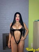 valentina-prive-ontvangst-via-kinky-68ff8bf235dea800130affef