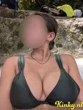 esmee-virtual-sex-via-kinky-6852c2f33cd0cf00131cc34b