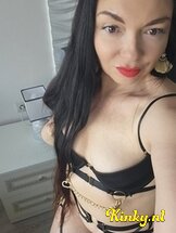evelina-prive-ontvangst-via-kinky-686ce520b04b8d00132e16a6