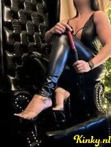 meesteres-heike-bdsm-via-kinky-68d556b555988d001330e7c5