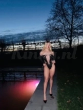 ariana-escort-via-kinky-69303fb7ee197300132c88a9