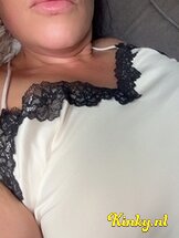sabrina-virtual-sex-via-kinky-6895a42b7266d20013b936c3
