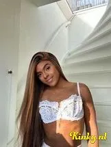 ágatha-prive-ontvangst-via-kinky-698c4b6e884a670012887344