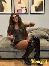 ágatha-prive-ontvangst-via-kinky-6980ca1186b1a50012ff0a52