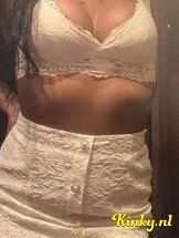 kaylaah-erotische-massage-via-kinky-694024acf83c6e0013fb50c1