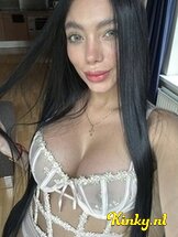 amirah-prive-ontvangst-via-kinky-688b714843e4b90013875b01