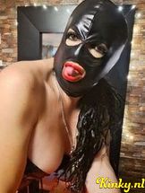 valentina-prive-ontvangst-via-kinky-68d3b97f918ef40013942abb