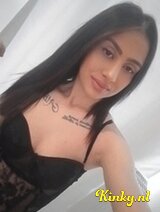 Anna - Your sexy brunette gives you unforgettable moments
