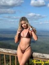 shakira-prive-ontvangst-via-kinky-68d455d139a405001305e5e2