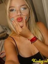 shakira-prive-ontvangst-via-kinky-68dab85b7e9b92001310b01b