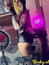 emmily-prive-ontvangst-via-kinky-68f86e33aef88e0013c993ae