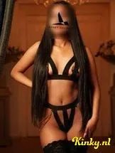 amira-escort-via-kinky-6933268b9ca91f001354a2dc