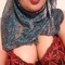 lamya-prive-ontvangst-via-kinky-5ed9f6891cc53c3b57216d84