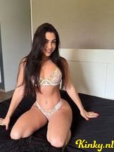 rhanna-prive-ontvangst-via-kinky-68f68f34f044d900134e1ee5