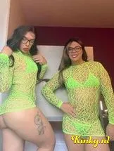 brittany-&-tiffany-prive-ontvangst-via-kinky-6982318eac6ef70013cbb5be