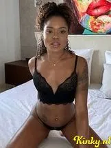 camilla-prive-ontvangst-via-kinky-69244fc496de780013838156