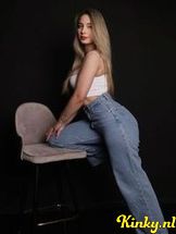 sofia-virtual-sex-via-kinky-6904c553aef88e0013c9a7d4