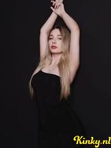 sofia-virtual-sex-via-kinky-6904c553c0682f0013e01b0d