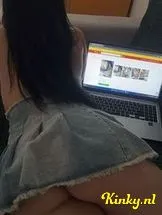 nesrine-virtual-sex-via-kinky-698dbde38d370e0013a0f332