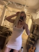 selena-prive-ontvangst-via-kinky-699ae76ccadf7400135b8c63