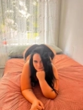 rozalinda-escort-via-kinky-69aae2352c2ae00013dbf56c