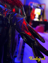 meesteres-niky-bdsm-via-kinky-664c9b5f05ecf5001a1b1da8