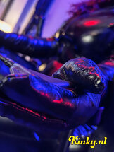 meesteres-niky-bdsm-via-kinky-664c9ee005ecf5001a1b1dad